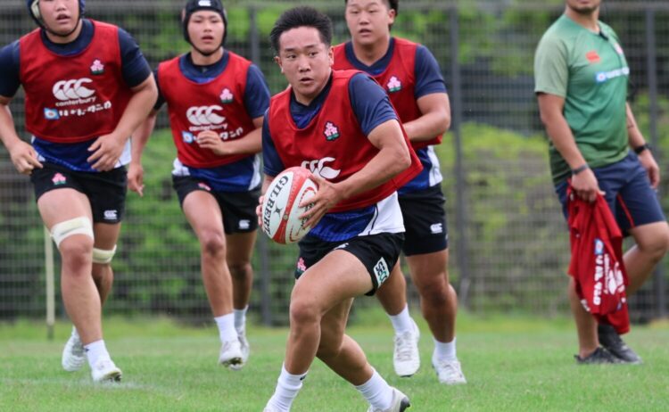 3月にU19イングランドを下した高校日本代表で副将だったCTB福田恒秀道（帝京大学）-斉藤健仁撮影