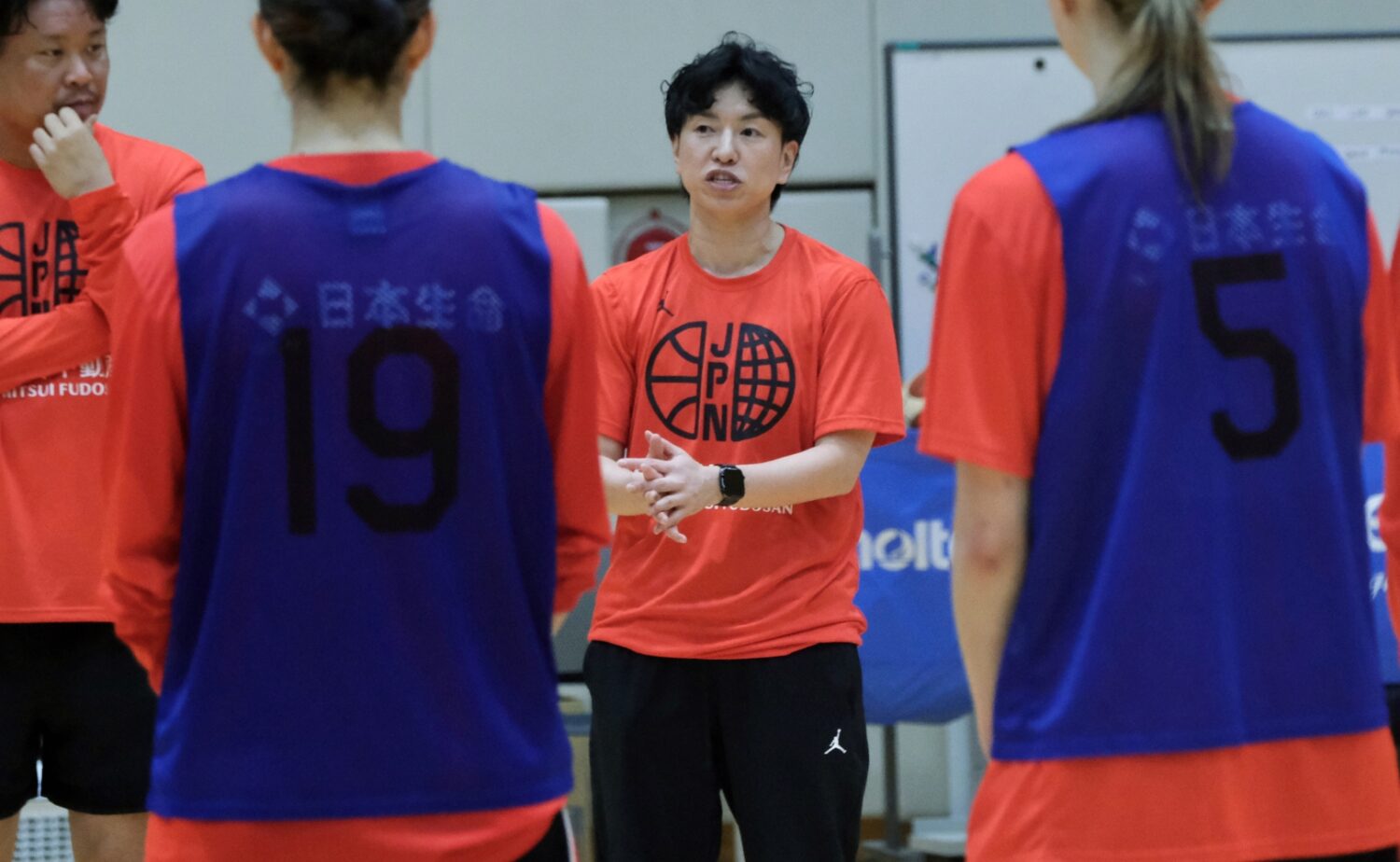 アジア大会 女子バスケットボール日本代表の大神HC‐永塚和志撮影