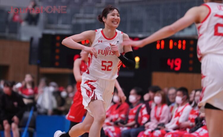 宮澤夕貴 3月のプレーオフでシュートを決めた宮澤-Journal-ONE撮影