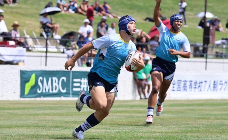 全国高校7人制ラグビー大会 トライを挙げる桐蔭学園のスーパールーキー荒川‐斉藤健仁撮影