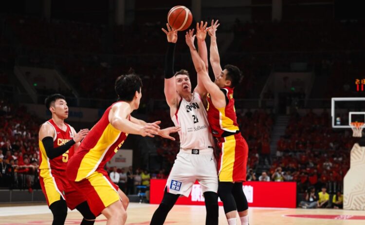 Window3 日本vs中国の一戦@FIBA