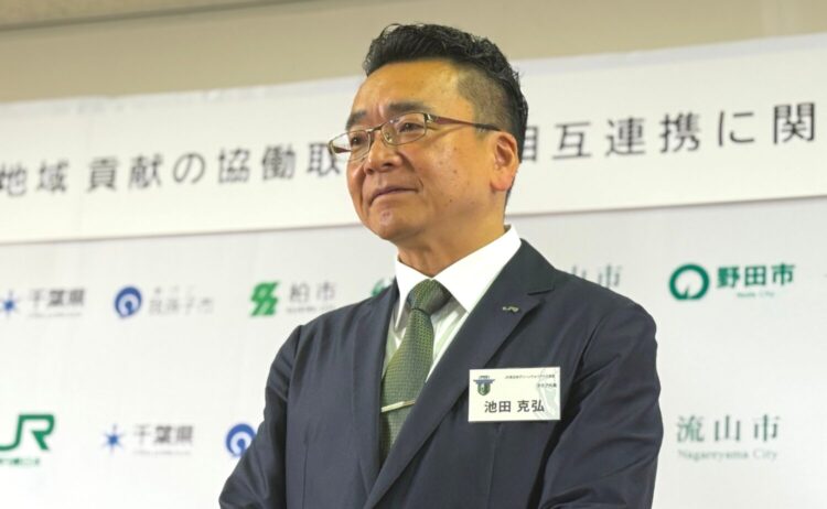 グリーンウォリアーズ クラブの代表の池田氏。駅長経験を生かして運営面でチームをリードする-斉藤健仁撮影