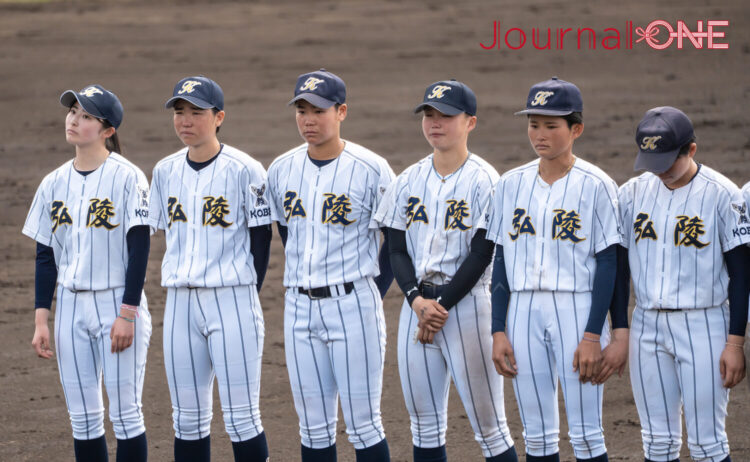 センバツ準決勝で敗れた表彰式での選手たち‐Journal-ONE撮影