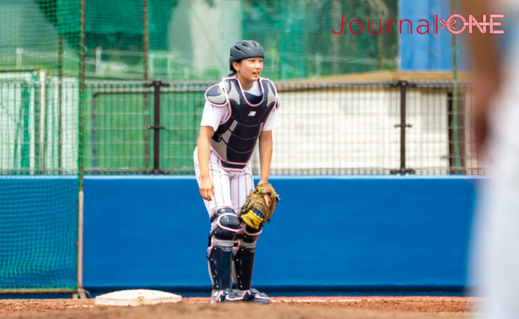 女子硬式野球 侍ジャパンにも選出されたIPUの主軸・岡田-Journal-ONE撮影