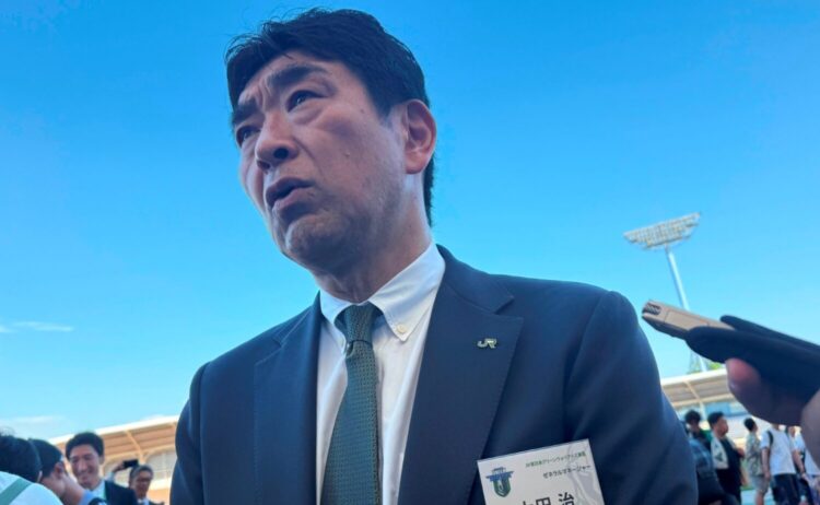 グリーンウォリアーズ ラグビー面の責任者である太田GM-斉藤健仁撮影