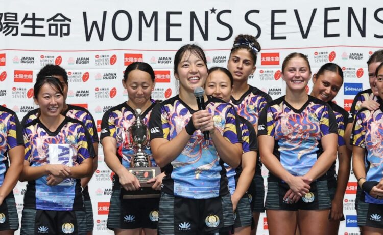 年間MVPの矢崎。 (C)JRFU