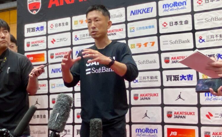 8月9−10日の佐賀での強化試合では吉本泰輔氏が指揮を執る-永塚和志撮影