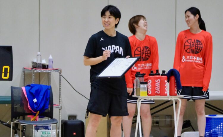 アジア競技大会で女子バスケットボール日本代表を指揮する大神雄子ヘッドコーチ‐永塚和志撮影