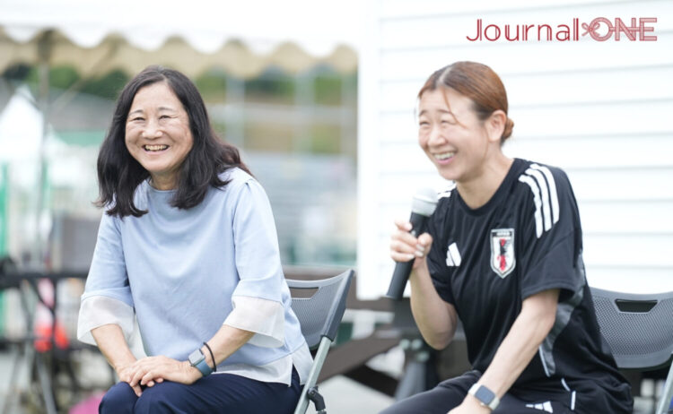 女子サッカーのレジェンドたちもエコパでの試合に期待を寄せる-Journal-ONE撮影