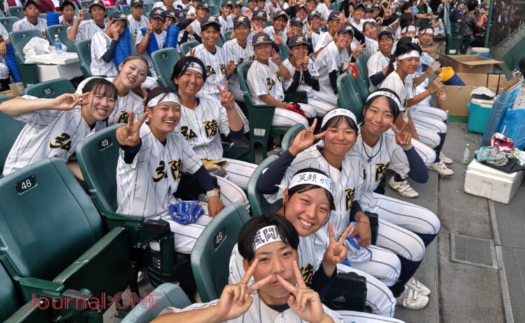 初戦から圧倒的な熱量で選手を鼓舞した応援メンバー-Journal-ONE撮影
