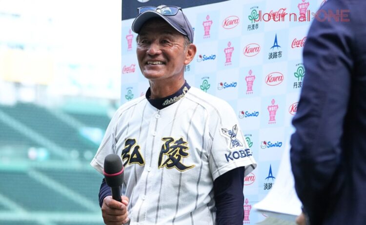 神戸弘陵学園を優勝に導いた石原監督-Journal-ONE撮影