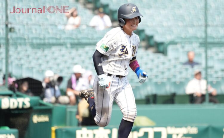 神戸弘陵学園 中前に適時打を放った浅水-Journal-ONE撮影