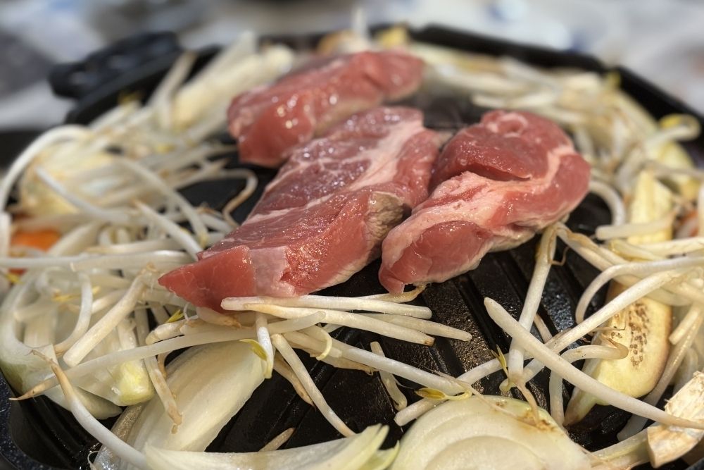 旭川ジンギスカン 行列が絶えない成吉思汗大黒屋