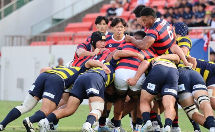 関西大学ラグビー モールを押し込む京都産業大学FW