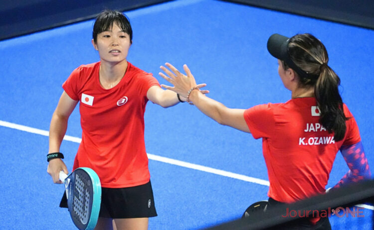 パデル日本代表 初戦突破を果たした佐藤千文・小澤琴巳ペア-Journal-ONE撮影