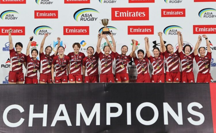 8月の中国大会で優勝したサクラセブンズ2(C)JRFU