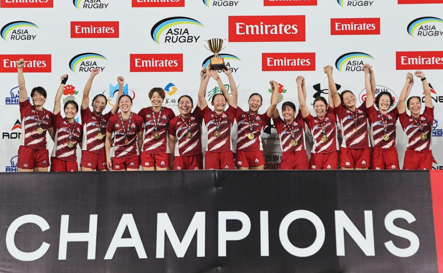 8月の中国大会で優勝したサクラセブンズ2（C）JRFU