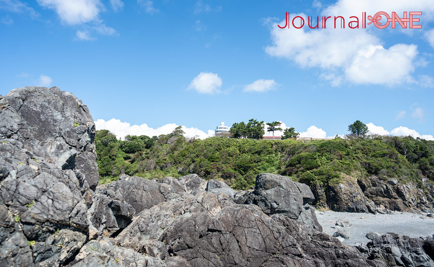 本州最南端・クレ崎を歩く｜潮岬に広がる絶景岩礁海岸