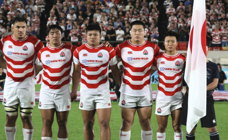 齋藤直人 9月はキャプテンを務めたSH齋藤(右端)-斉藤健仁撮影