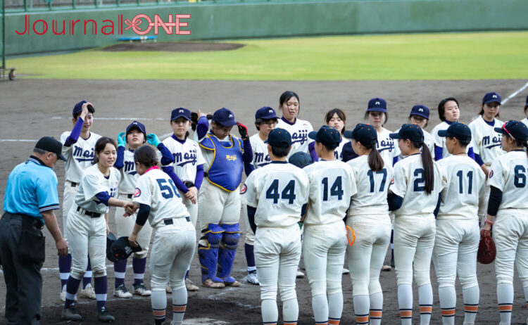 初の硬式野球全国大会に出場した明治大-Journal-ONE撮影