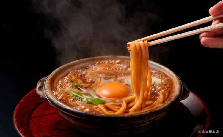 愛知の豆味噌を使った山本屋本店の味噌煮込みうどん