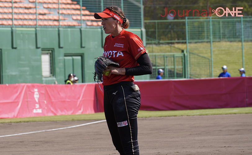 Monica Abbott TOYOTA softball Japan
